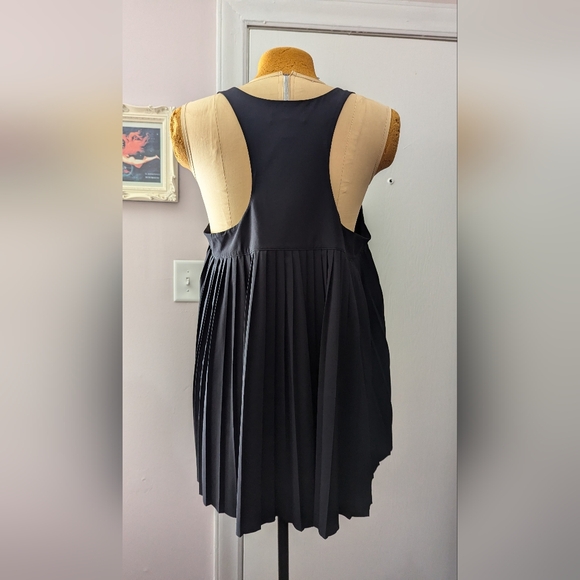 Athleta Swing Forward Tank in Solid Black size Large - Picture 6 of 11